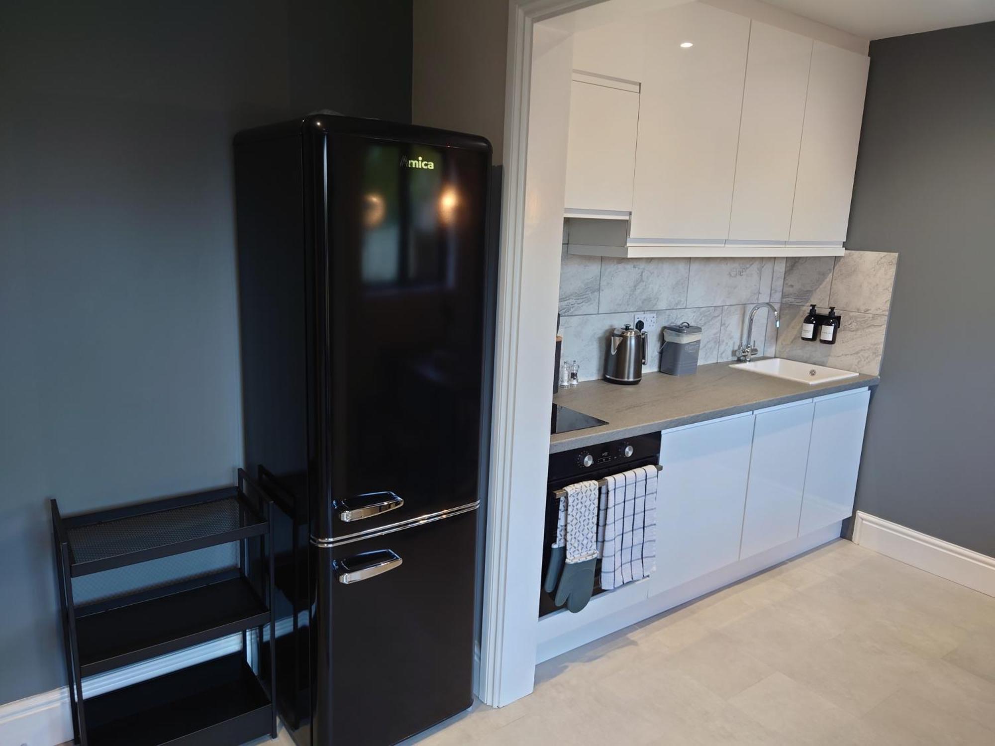 Newly Renovated 2-Bed Bungalow Bath Exterior foto